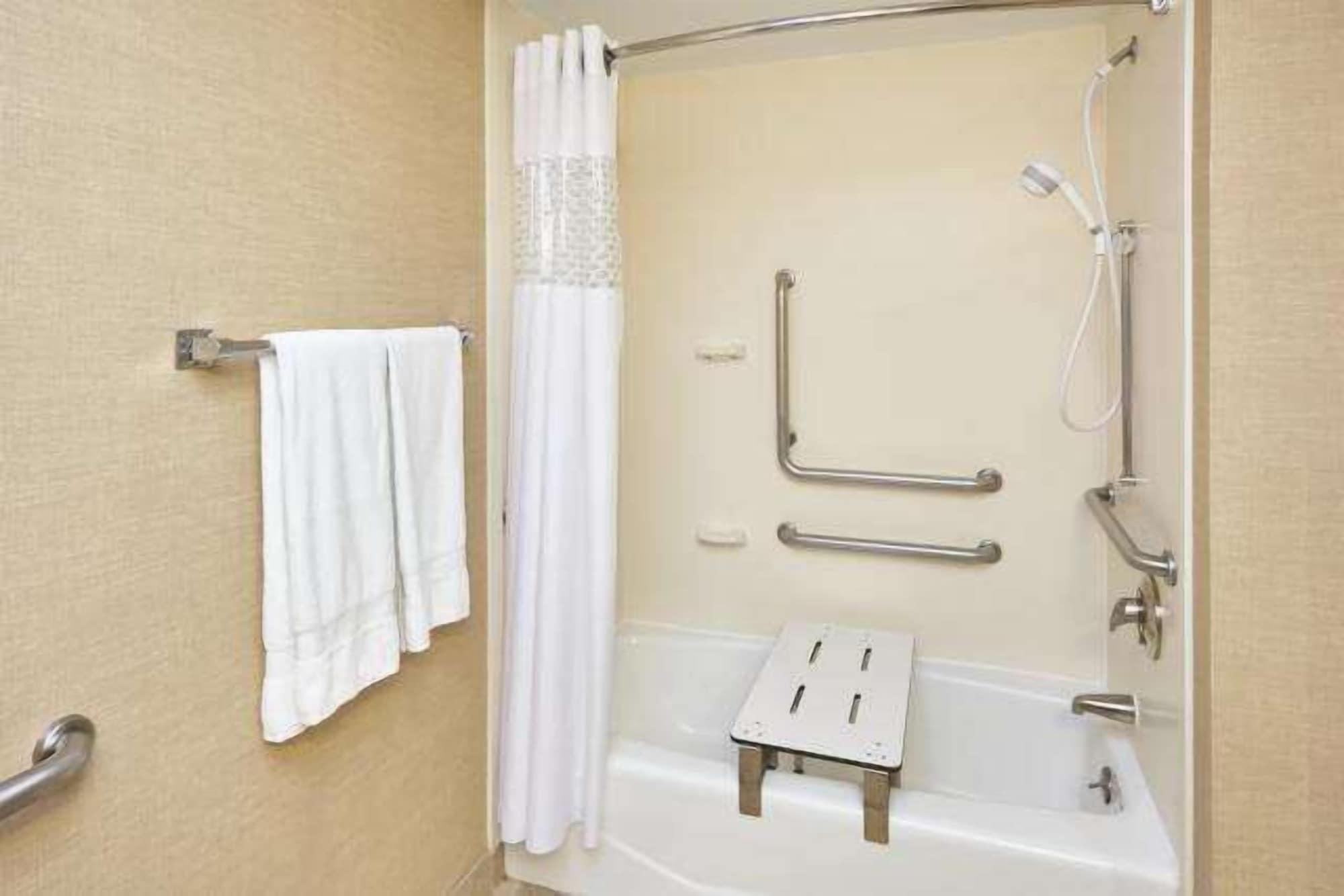 Hampton Inn East Peoria Zewnętrze zdjęcie